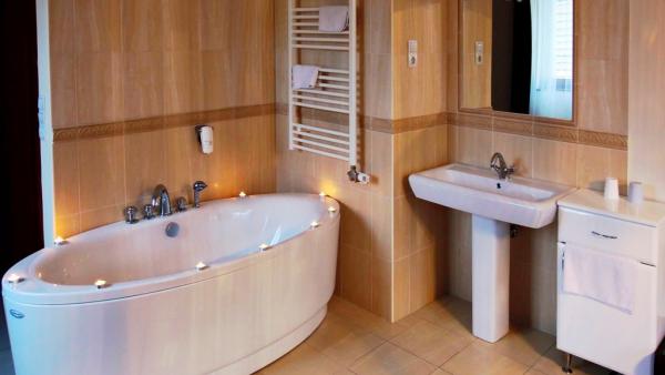 emelt_szintu_franciaagyas_szoba_jav_(1)