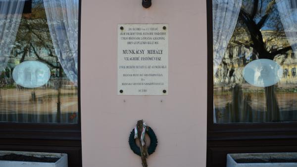 munkácsy emléktábla