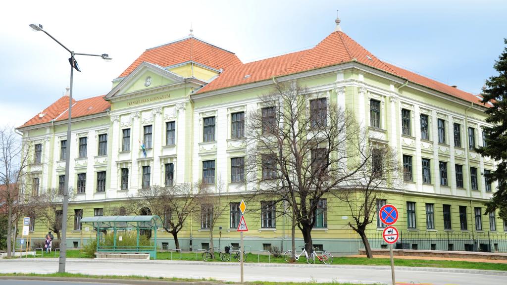 sri gusztáv általános iskola és alapfokú művészeti iskola 