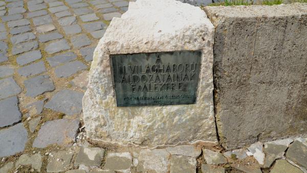 II__világháborús_emlékmű11